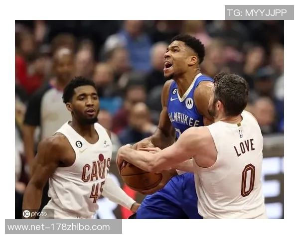 14日骑士与雄鹿精彩对决视频回顾全场亮点与精彩瞬间分析